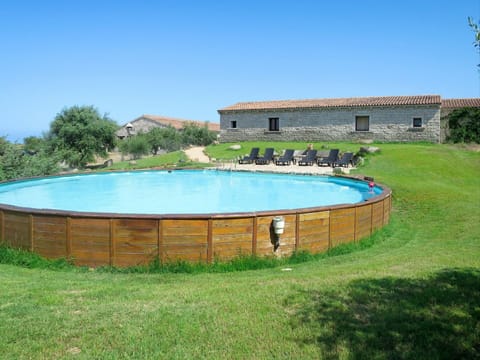 Water, Plant, Sky, Swimming Pool, Building, Rectangle, Nature, Azure, Tree, Shade