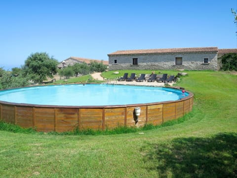 Water, Plant, Sky, Swimming Pool, Building, Rectangle, Nature, Azure, Tree, Shade