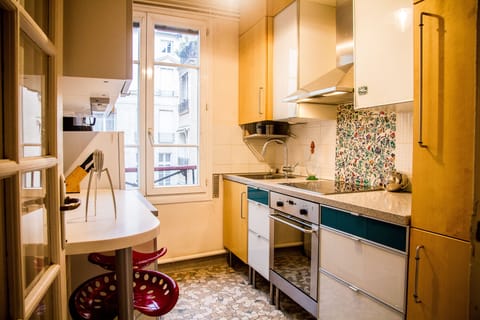 eat in kictchen can be used as workspace