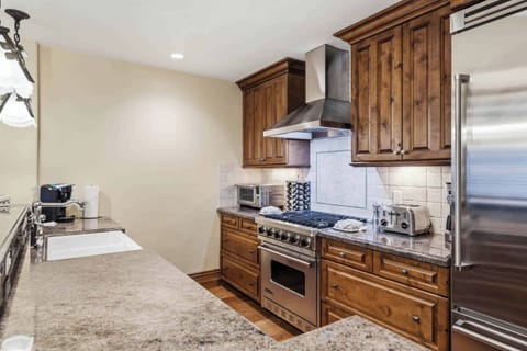 arabelle-3065_55120699872_o