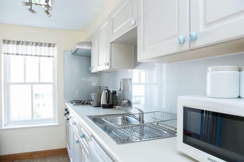 Howgills Apartment 11 - Kitchen area