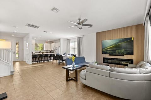 06-2609RosemontCir[3004175]-06