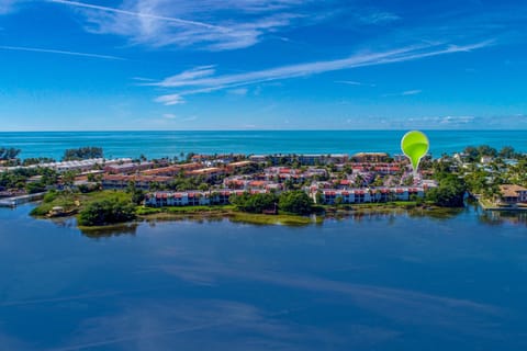Anna Maria Island Runaway Tropical Escape