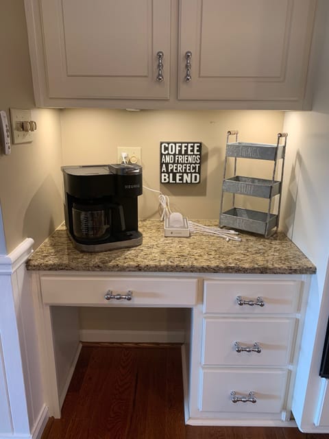 Keurig Single Serve & Carafe Coffee Maker
Charging station for all your devices