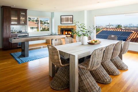 Breathtaking views and an open floor plan make the perfect space for entertaining.
