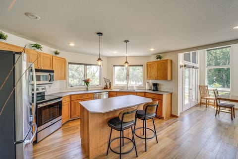 Kitchen | Spices | Toaster | Knife Set | Cooking Basics