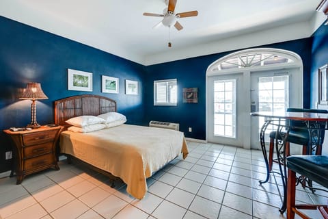 Naples Vacation Rental | Studio | 1BA | Step-Free Access