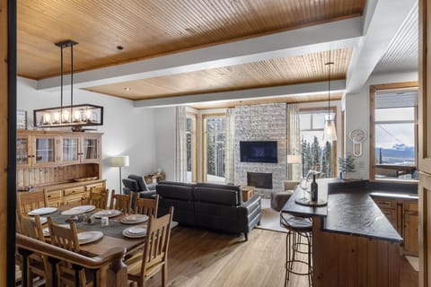 living, dinning room and kitchen