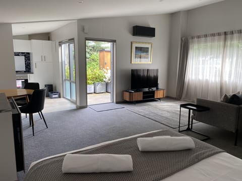Self Contained Studio 45m2