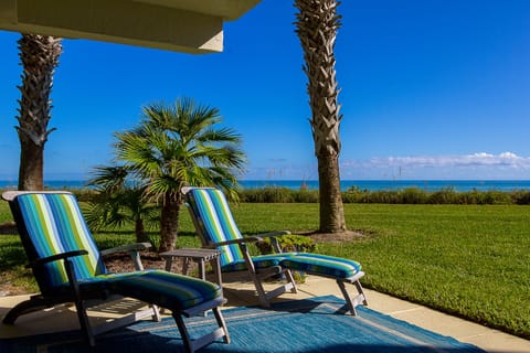 Beautiful and private large furnished patio on the ocean!
