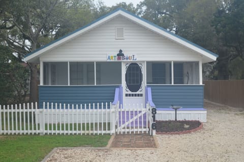 Cottage frontage with ample parking