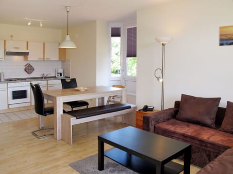 Living Room, Room, Furniture, Interior Design, Property, Floor, Coffee Table, Building, Table, Ceiling