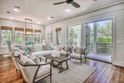 First Floor: Living Area