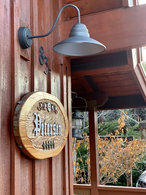 Petersen Cottage + Artist Mary Holly