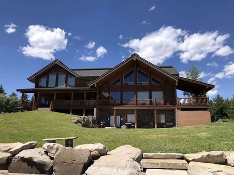 Welcome to Water's Edge!