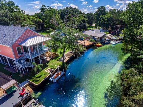 Directly on the main river. Just down from Rogers Park!
