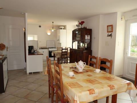 Table, Furniture, Wood, Cabinetry, Window, Chair, Picture Frame, Flooring, Interior Design, Floor