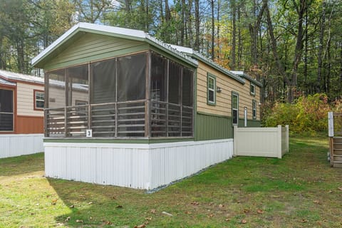 Algonquin cottage exterior 