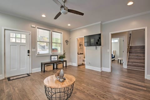 Atlanta Vacatoin Rental | 5BR | 4BA | 2,400 Sq Ft | Stairs Required