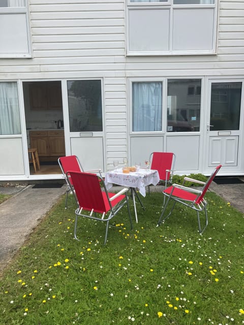 Perfect for wine and nibbles 