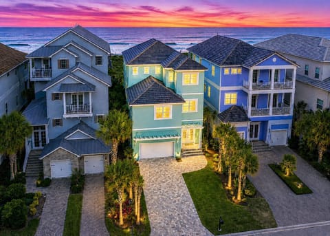 Welcome to Sea Glass - oceanfront home in Cinnamon Beach !