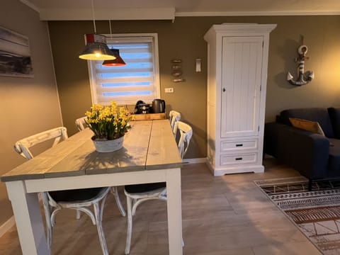 Vakantiepark Kijkduin 884 - EEZZ