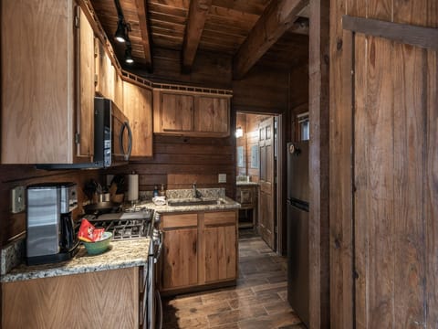 Kitchen - Midtown Riverfront 2