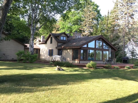 Lakeside Family Retreat