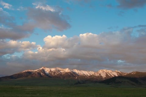 Madison Valley Cabin House in Idaho