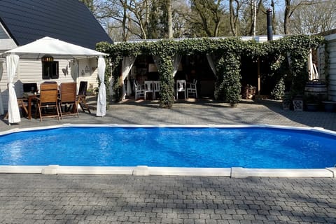 Holiday Home Swimming Pool