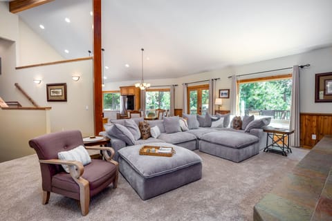 Living Room - Main Level