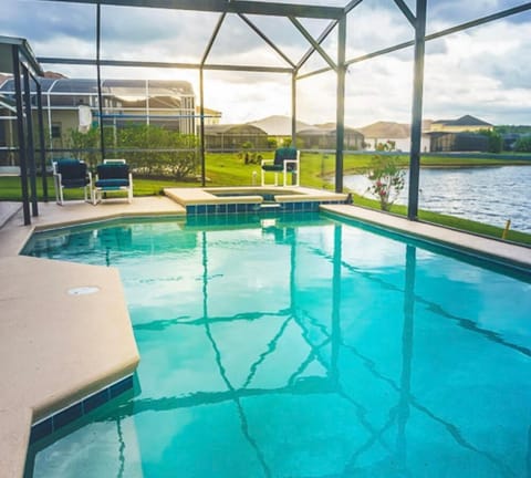 Listing View, Pool and View
