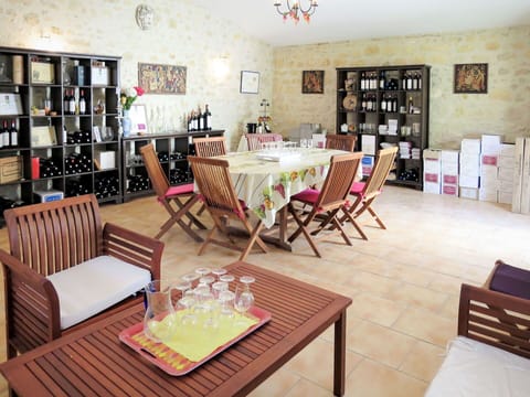 Table, Furniture, Property, Picture Frame, Textile, Chair, Interior Design, Lighting, Decoration, Wood