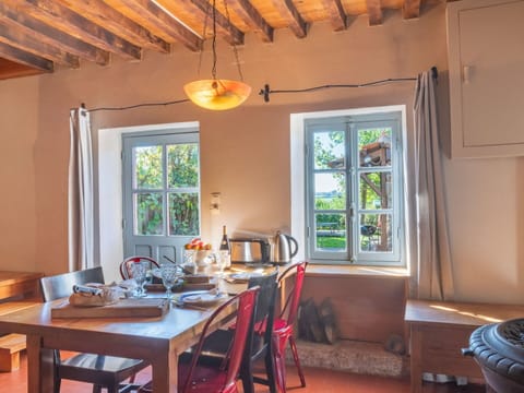 Property, Table, Furniture, Window, Building, Wood, Shade, Interior Design, Lighting