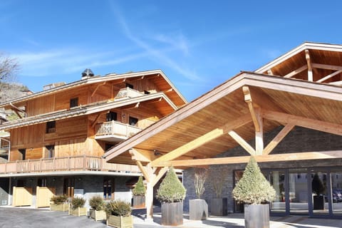 Holiday Home Exterior [summer]
