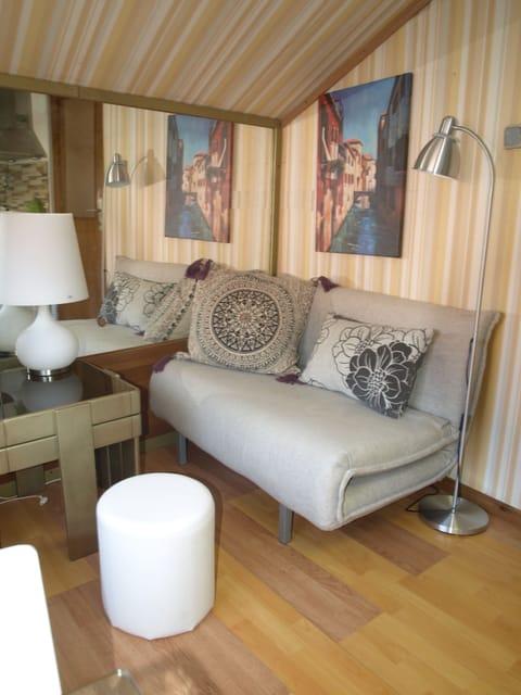 sofa possible stretch