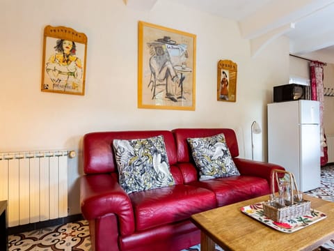 Furniture, Property, Picture Frame, Table, Textile, Living Room, Couch, Lighting, Decoration, Interior Design