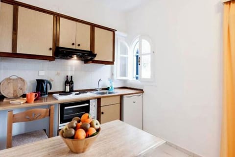 In all studios you will find a private kitchenette and a dinning table