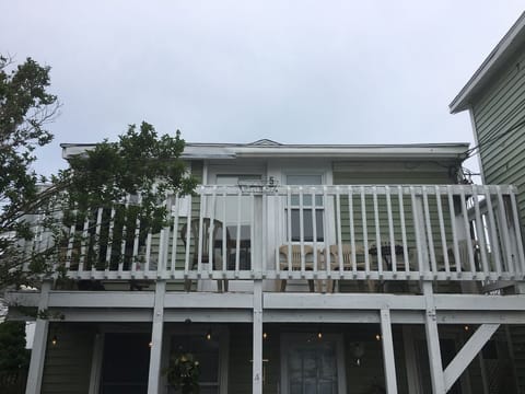 Front Porch w/Propane Grill, Tables, Chairs & Mood Lighting 