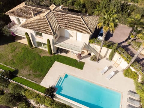 Water, Property, Building, Plant, Tree, House, Urban Design, Swimming Pool, Real Estate, Leisure