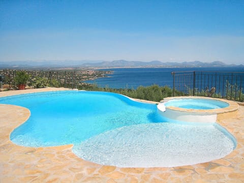 Water, Sky, Water Resources, Ecoregion, Azure, Coastal And Oceanic Landforms, Natural Landscape, Landscape, Swimming Pool, Tree