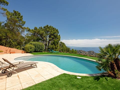 Water, Sky, Plant, Swimming Pool, Nature, Azure, Cloud, Tree, Shade, Body Of Water