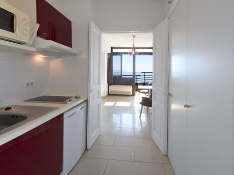 Cabinetry, Kitchen Sink, Property, Sink, Furniture, Building, Countertop, Interior Design, Wood