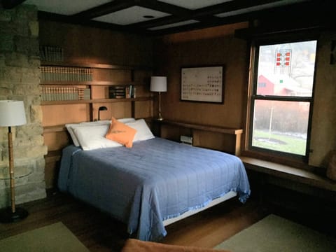 Downstairs bedroom 1