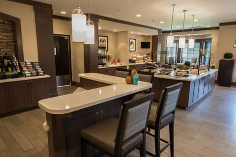 Reconnect with friends and family in the breakfast room.