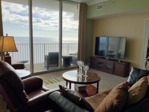 2 Recliners, 1 couch in living area.  High-speed internet throughout the unit.