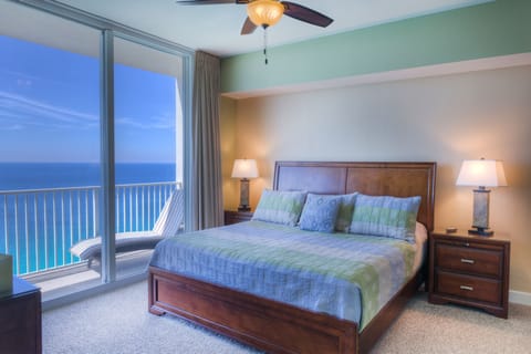 King Master Bedroom, Gulf Front, Balcony