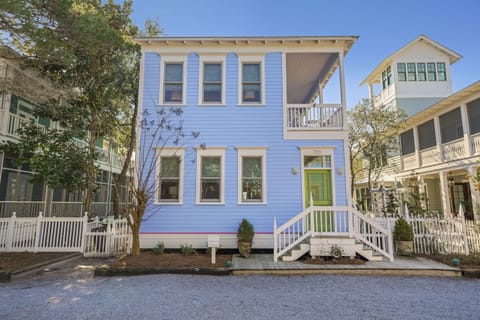 WELCOME TO OOH LALA COTTAGE IN SEASIDE, FL!