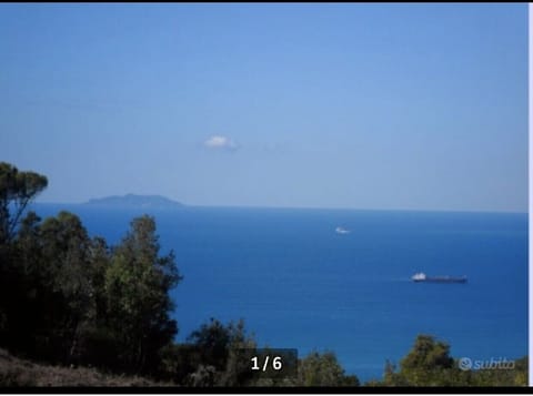 Apartment in rustic sea view Apartment in Tuscany