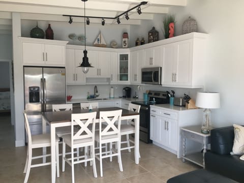 Kitchen and dining table 